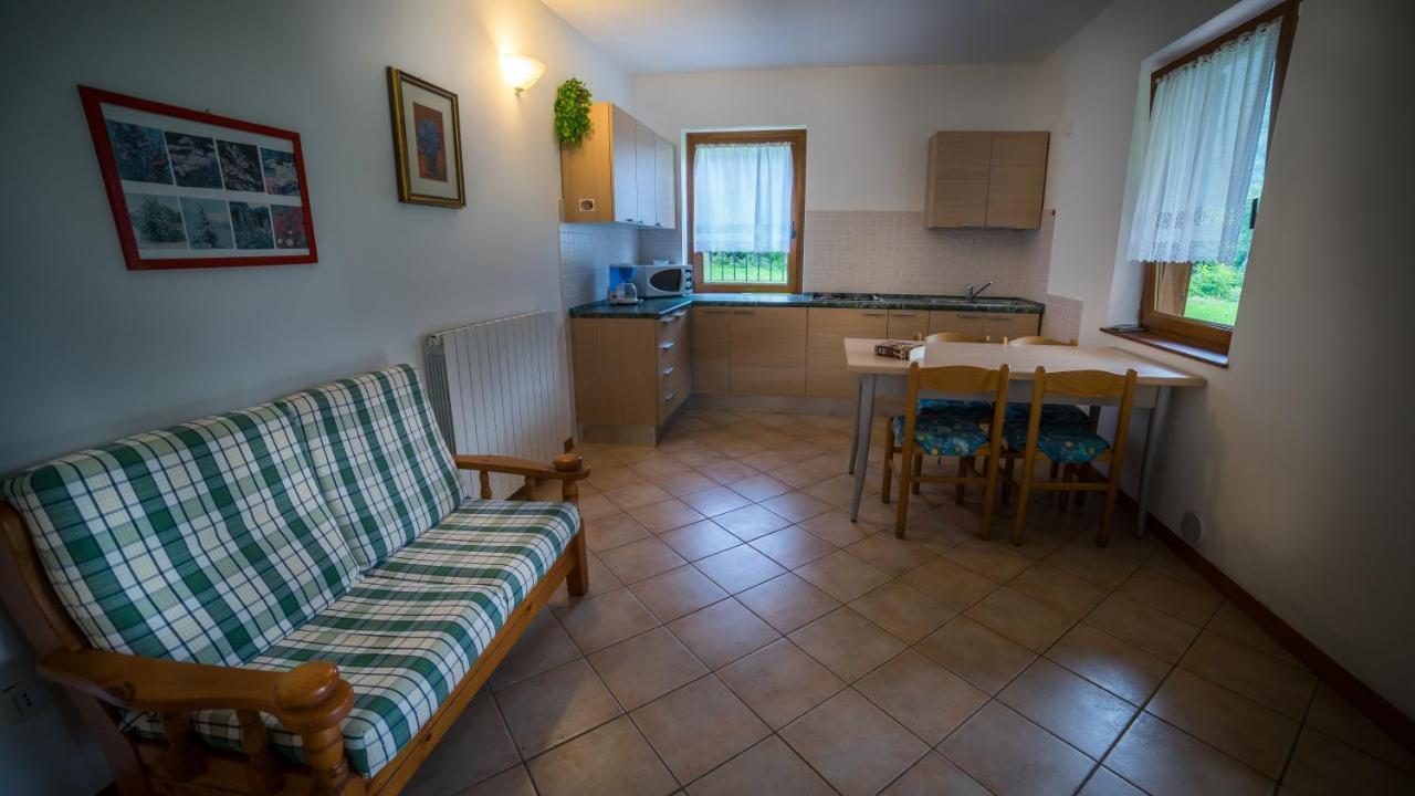 Ferienwohnung Casa Al Portico Pieve Di Ledro Exterior foto