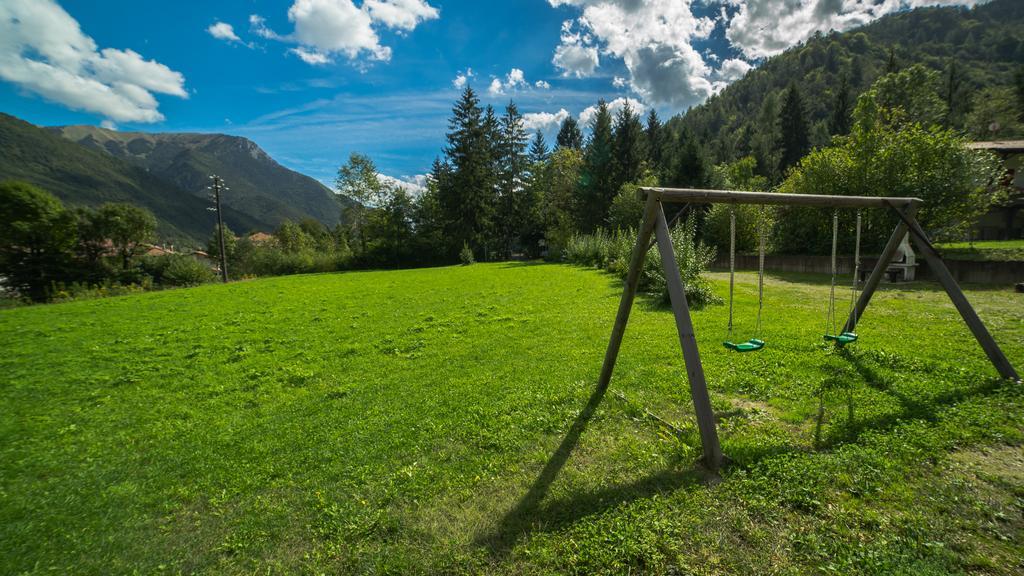 Ferienwohnung Casa Al Portico Pieve Di Ledro Exterior foto